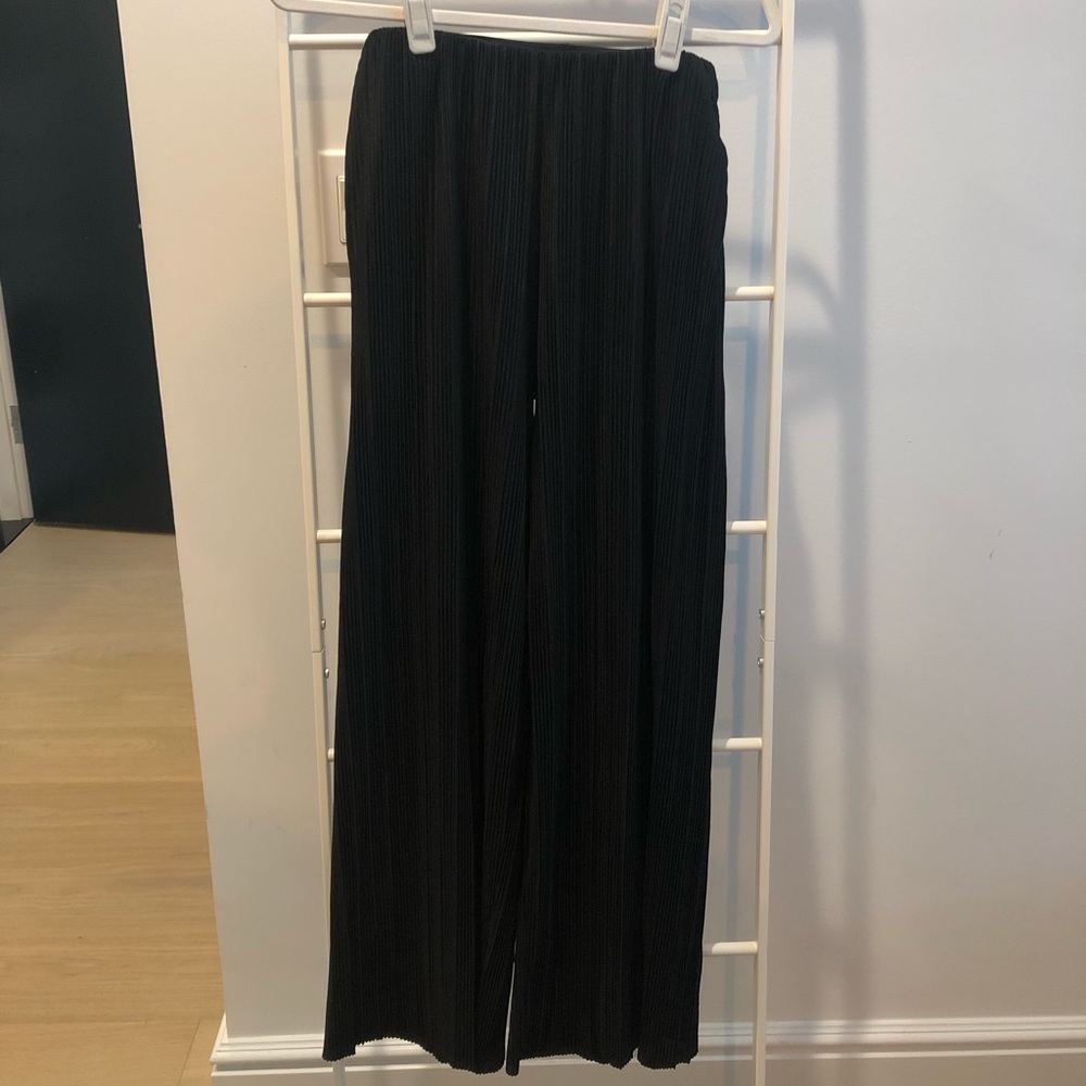 & OTHER STORIES Pleated Pants in Black